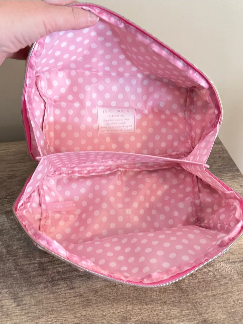 Estée Lauder exclusive Travel Cosmetics Makeup Bag Pink Comic Book Design